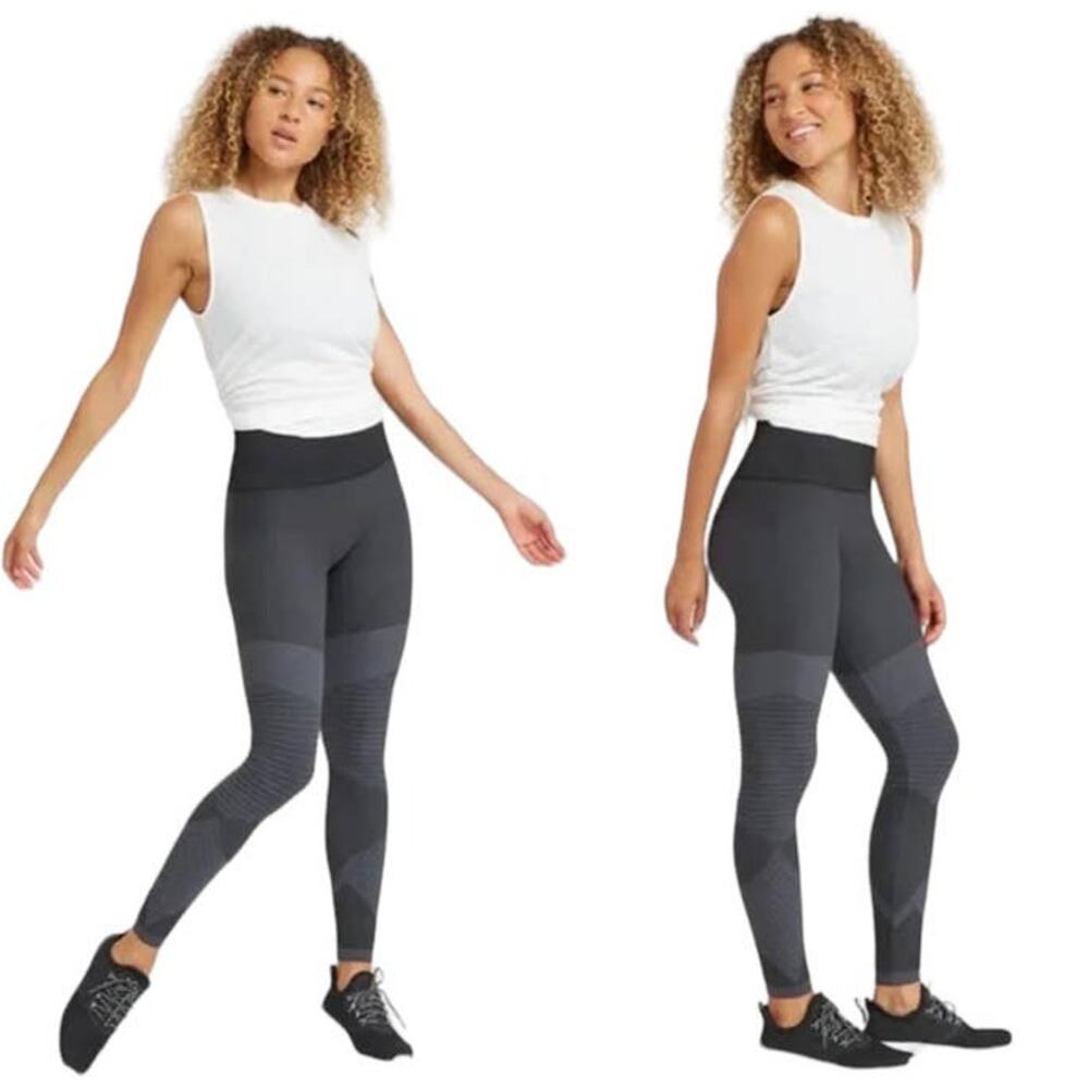 NWT Spanx Look At Me Now Moto Leggings Grey Workout Yoga Athleisure Size Large